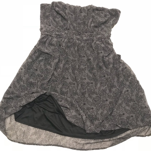 torrid Dresses & Skirts - Beautiful Grey & Black Torrid Strapless Dress
